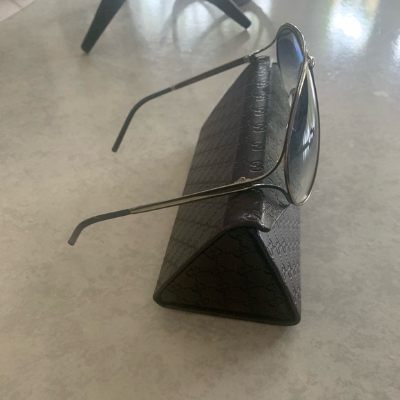 Gucci aviator sunglasses
